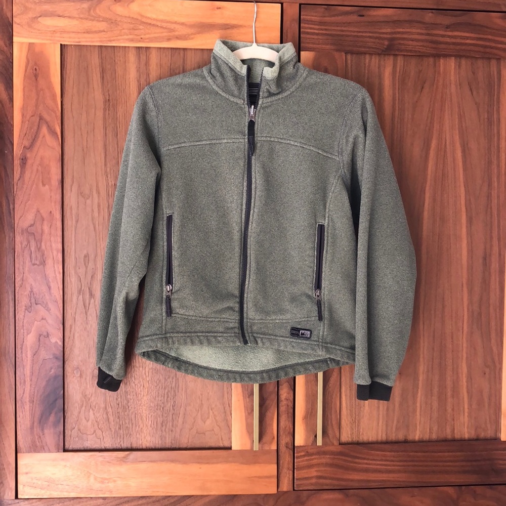 Great condition women’s REI jacket